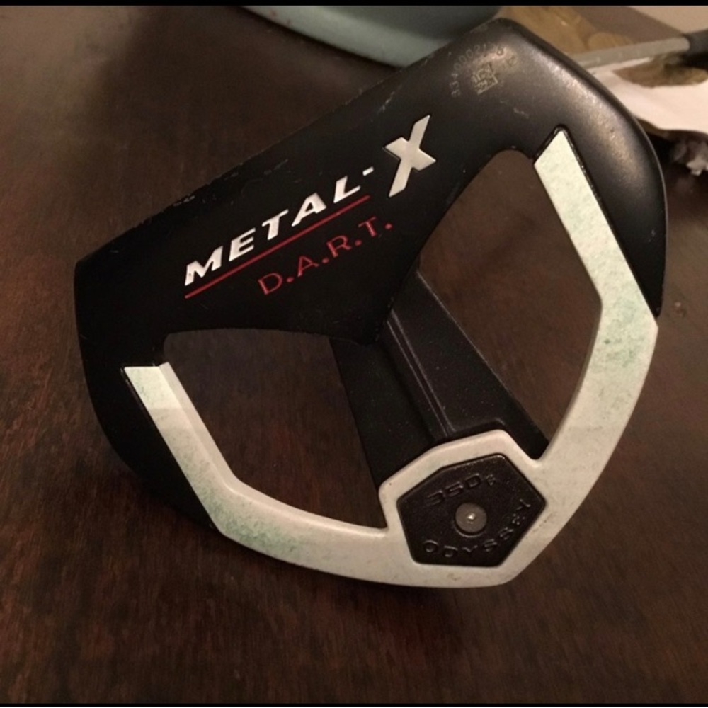Metal X dart golf club